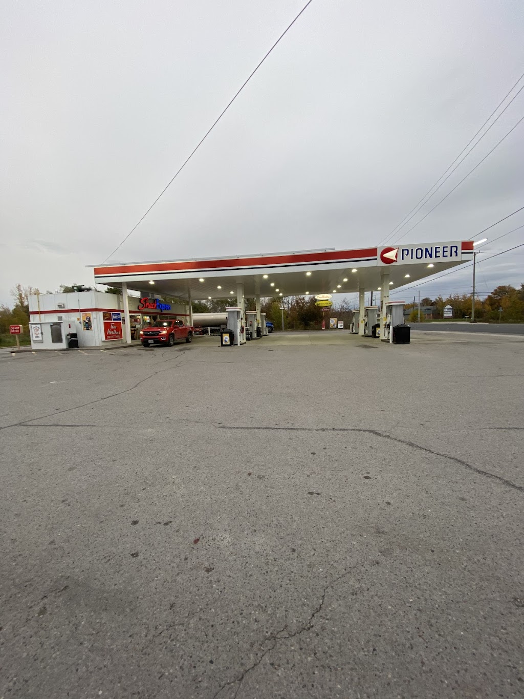 Pioneer - Gas Station | 336 Lansdowne St E, Peterborough, ON K9L 0B2, Canada | Phone: (705) 742-1156