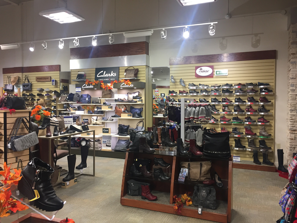 Becker Shoes Huntsville | The Huntsville Place Mall, 70 King William St, Huntsville, ON P1H 2A5, Canada | Phone: (705) 787-0991