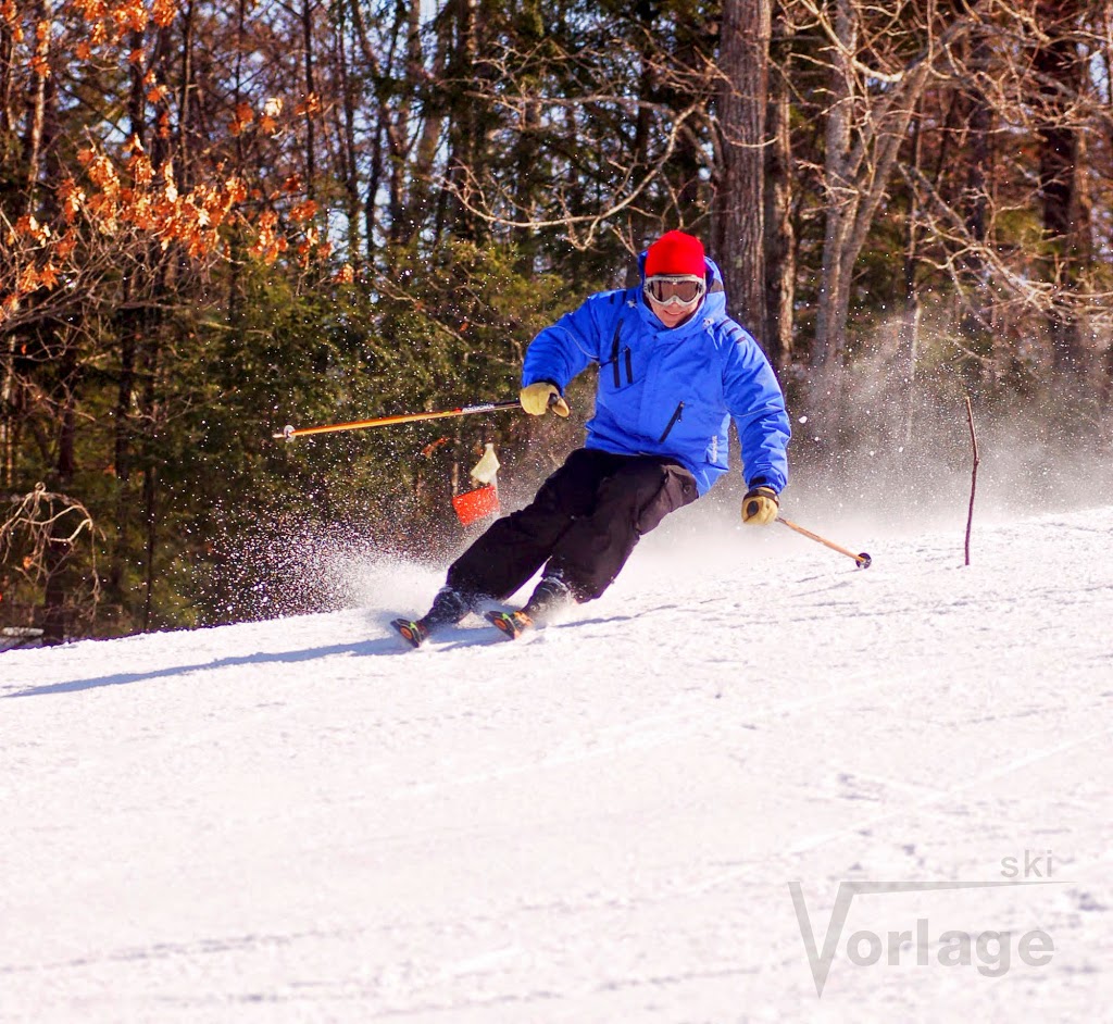 Ski Vorlage | 65 Chemin Burnside, Wakefield, QC J0X 3G0, Canada | Phone: (819) 459-2301