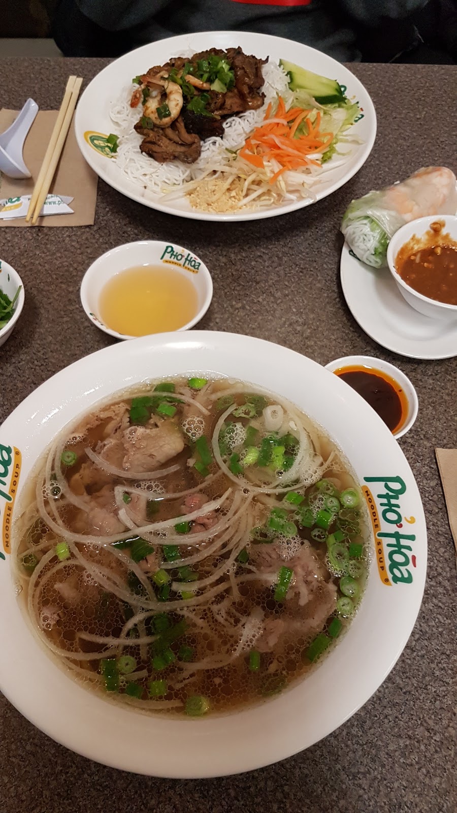 Pho Hoa Noodle Soup | Surrey | 14357 104 Ave #102, Surrey, BC V3T 1Y2, Canada | Phone: (604) 581-3289