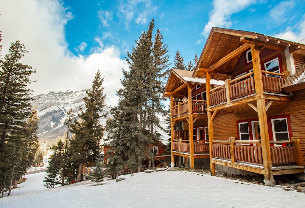 Buffalo Mountain Lodge | 700 Tunnel Mountain Rd, Banff, AB T1L 1B3, Canada | Phone: (800) 661-1367