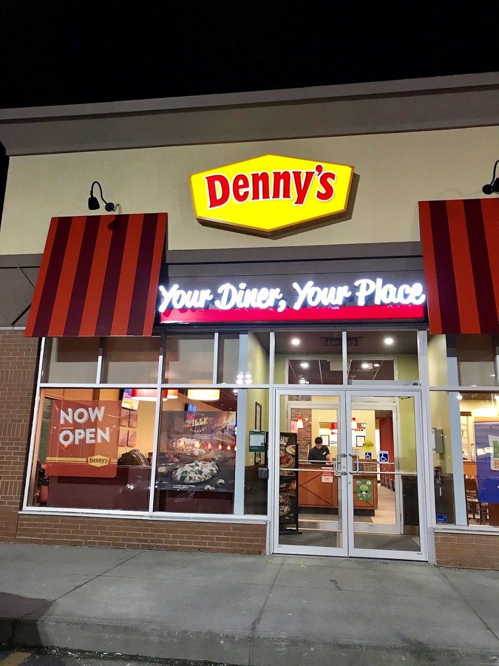 Dennys | 25 Woodstream Blvd, Woodbridge, ON L4L 7Y8, Canada | Phone: (905) 605-8168