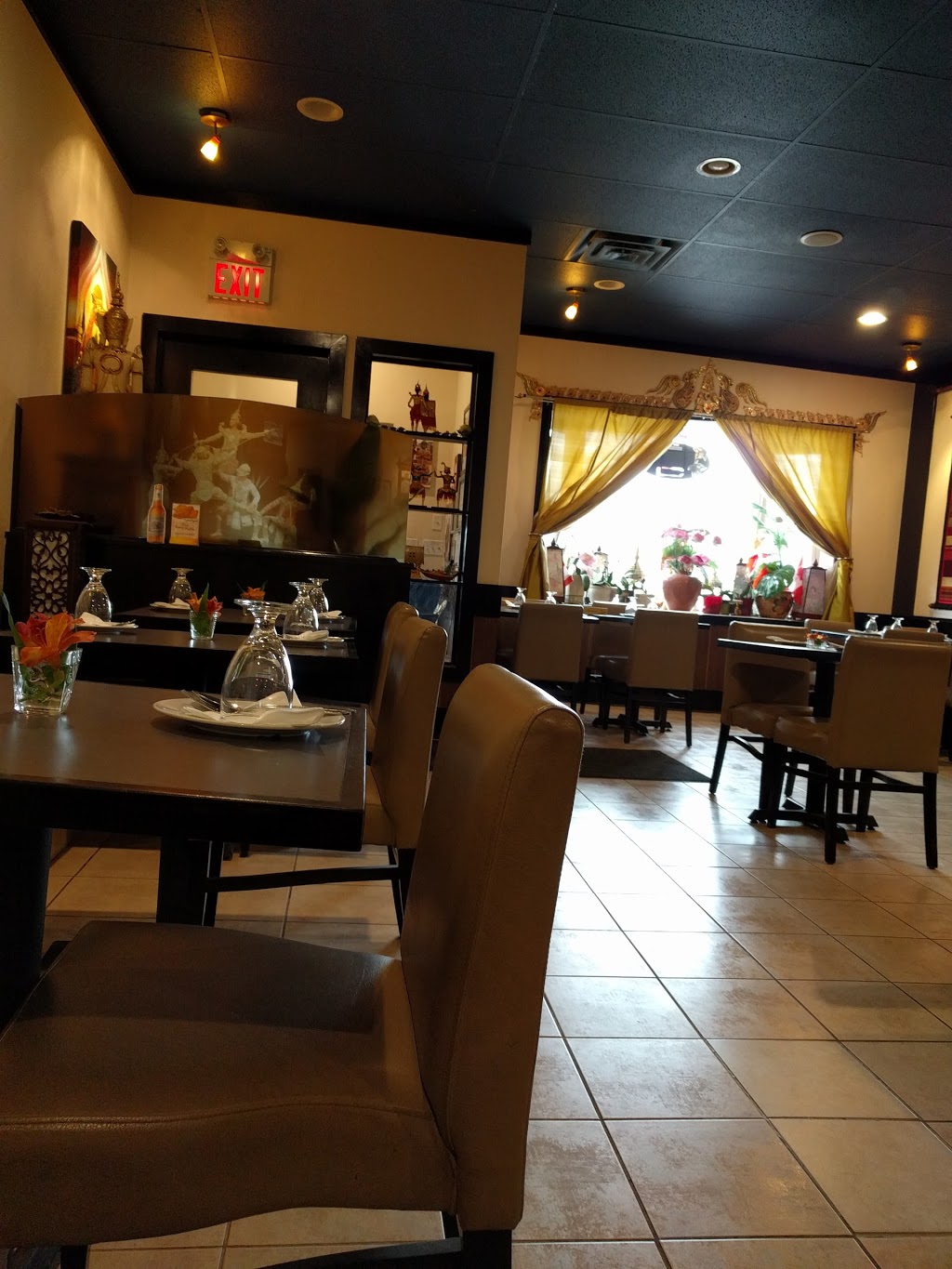 Little Bangkok | 227 Main St N, Markham, ON L3P 1Y6, Canada | Phone: (905) 471-8818