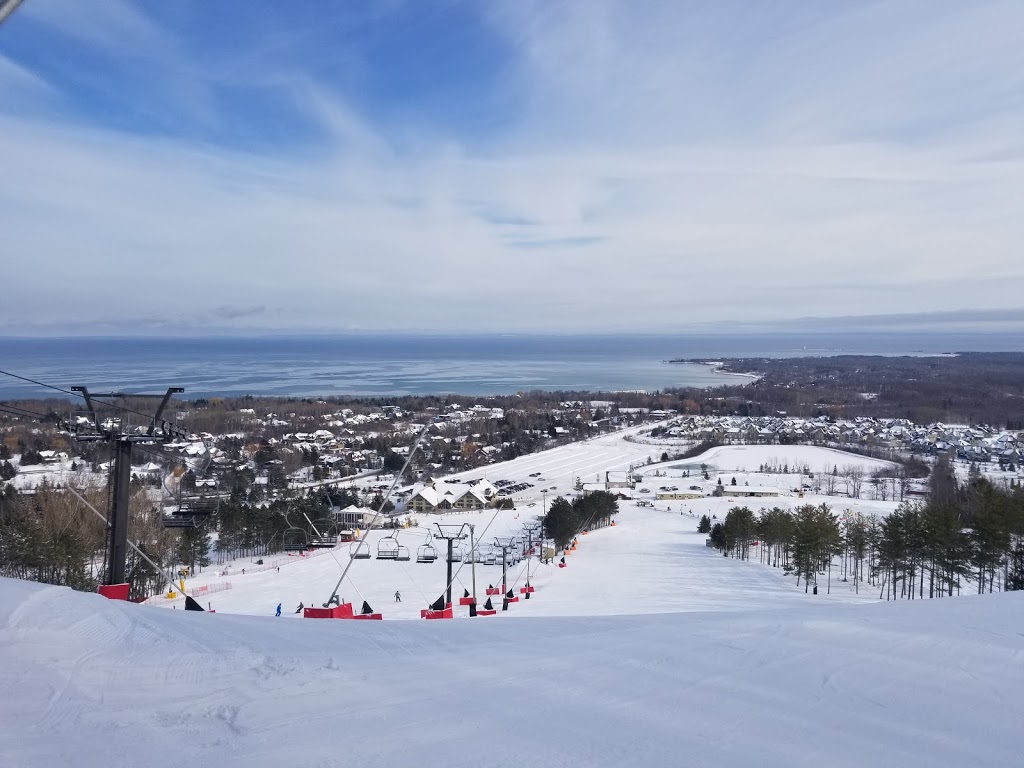 Craigleith Ski Club | 164 Craigleith Rd, The Blue Mountains, ON L9Y 0S4, Canada | Phone: (705) 445-3847