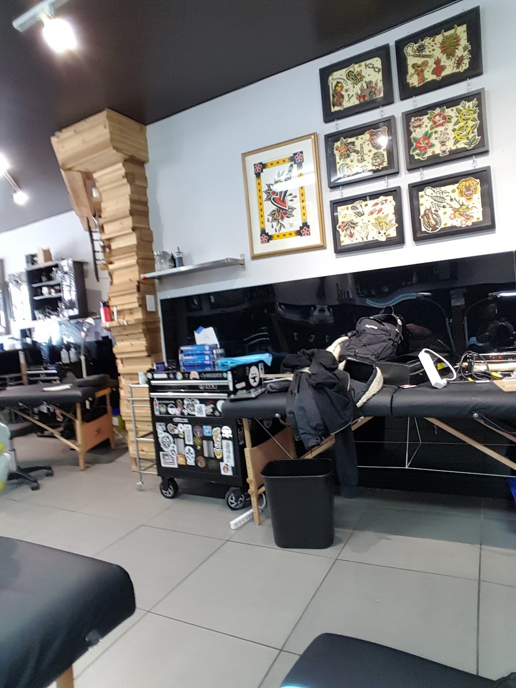 Elevated Body Adornment | 2328 Queen St E, Toronto, ON M4E 1G9, Canada | Phone: (416) 694-9928