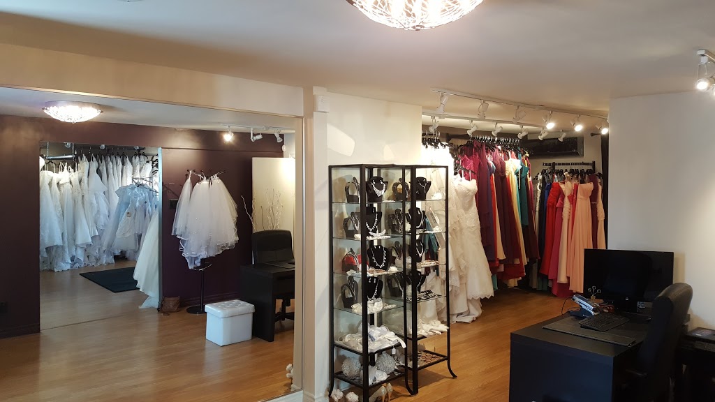 La mariée à lhonneur | 2023 Rte Marie-Victorin, Varennes, QC J3X 1R3, Canada | Phone: (450) 652-4771