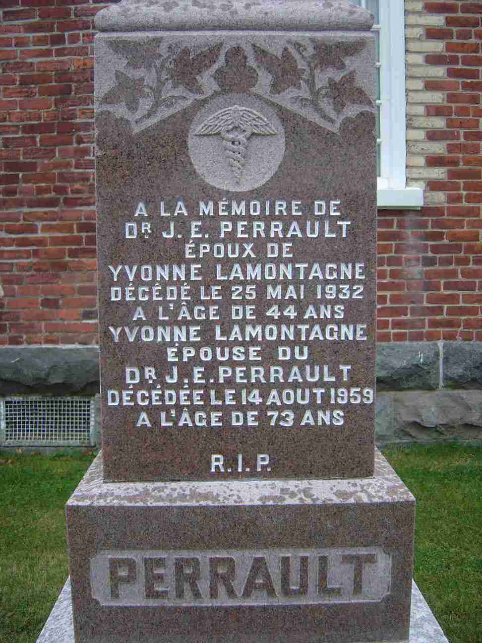 Perrault Headstone | 133 Rue Principale, Saint-Anselme, QC G0R 2N0, Canada