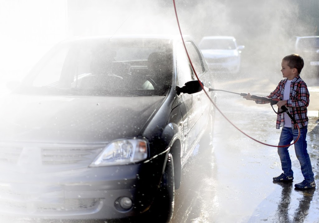 J&D Car Wash Kincardine | 365 Kincardine Ave, Kincardine, ON N2Z 2T5, Canada | Phone: (519) 396-2350