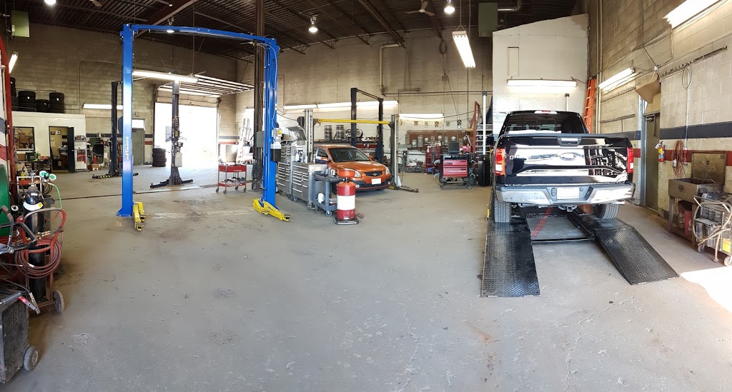 R & W Auto Repair | 224 Rutherford Rd S, Brampton, ON L6W 3J6, Canada | Phone: (905) 455-5179