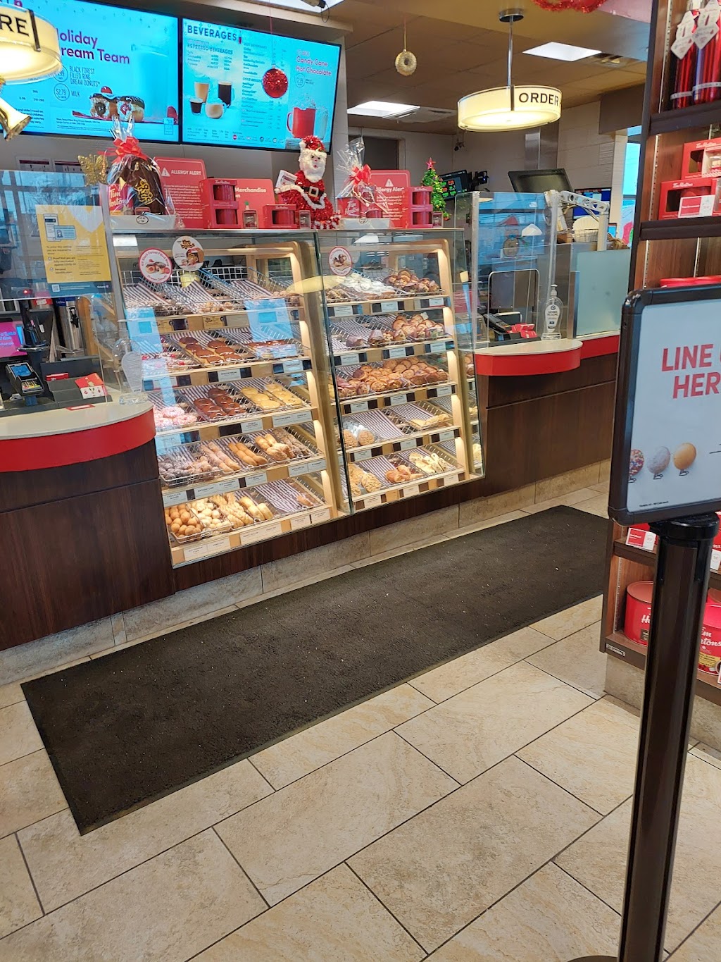 Tim Hortons | 4920 Tomken Rd Unit 1 Building B, Mississauga, ON L4W 1J8, Canada | Phone: (905) 238-1207