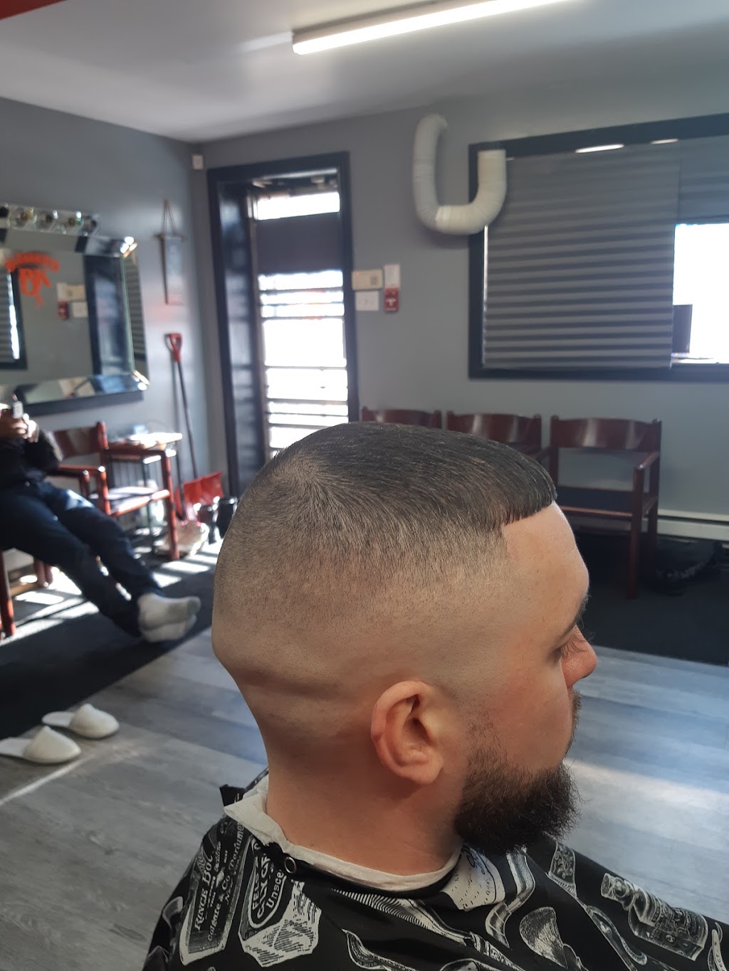 Bless Kuts | 1196 Rue Provost, Lachine, QC H8S 1N5, Canada | Phone: (514) 965-4152