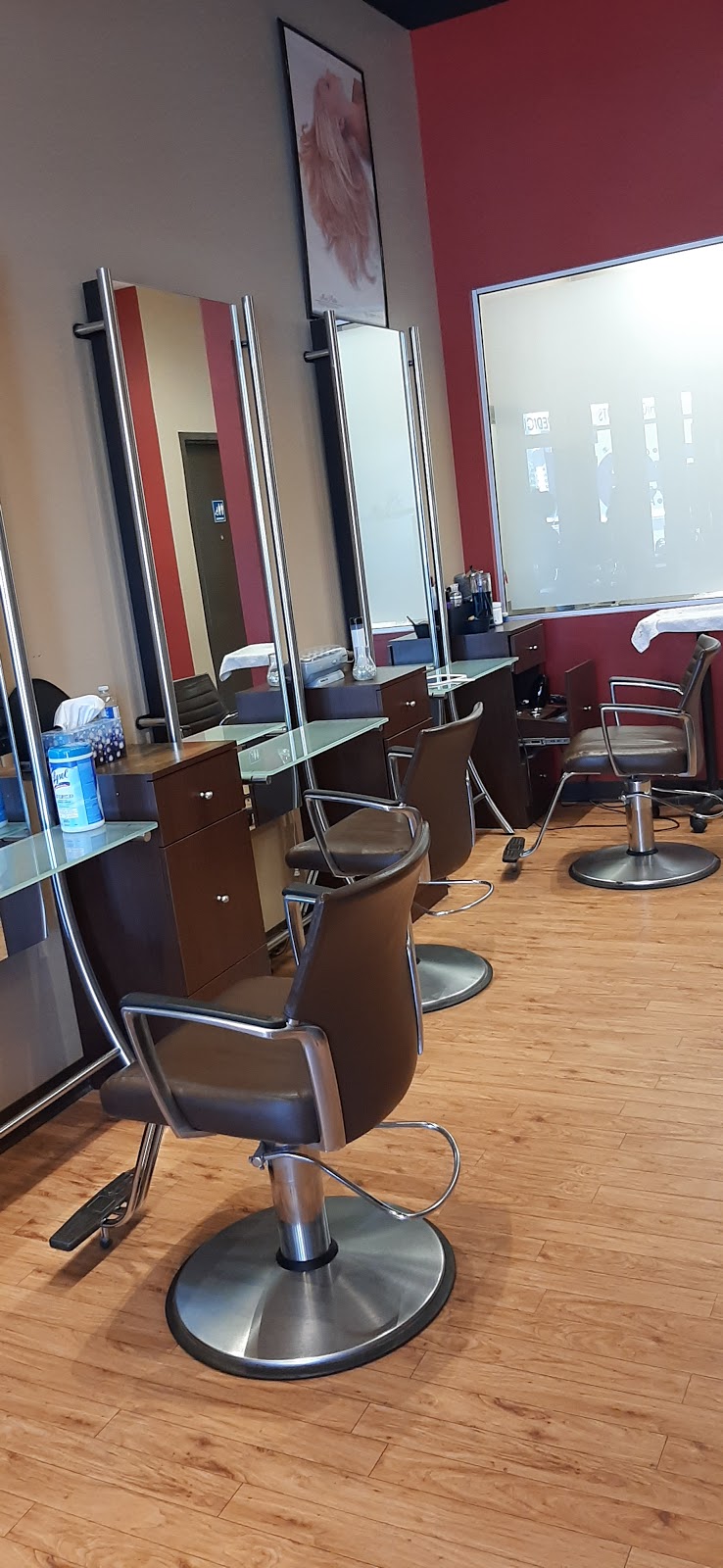 Paradiso Salon and Spa | 611 Holly Ave, Milton, ON L9T 0K4, Canada | Phone: (905) 878-6245