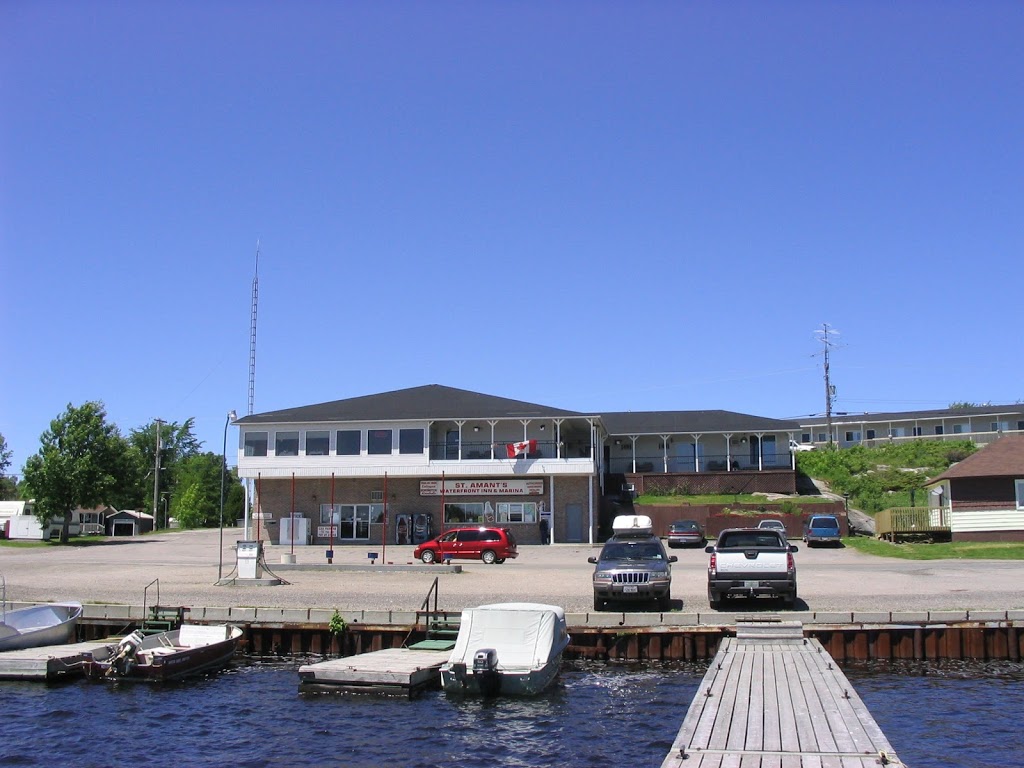 St. Amants Waterfront Inn & Marina | 1231 Riverside Dr, Britt, ON P0G 1A0, Canada | Phone: (705) 383-2434