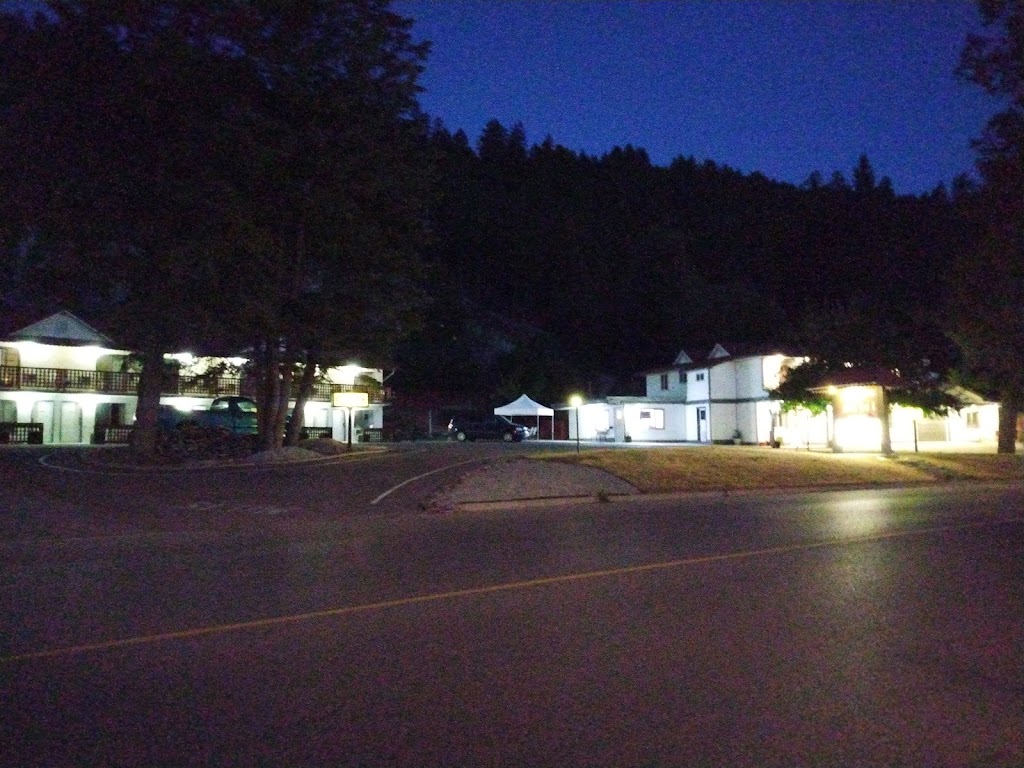 Alpen Motel | 5022 BC-93, Radium Hot Springs, BC V0A 1M0, Canada | Phone: (250) 347-9823