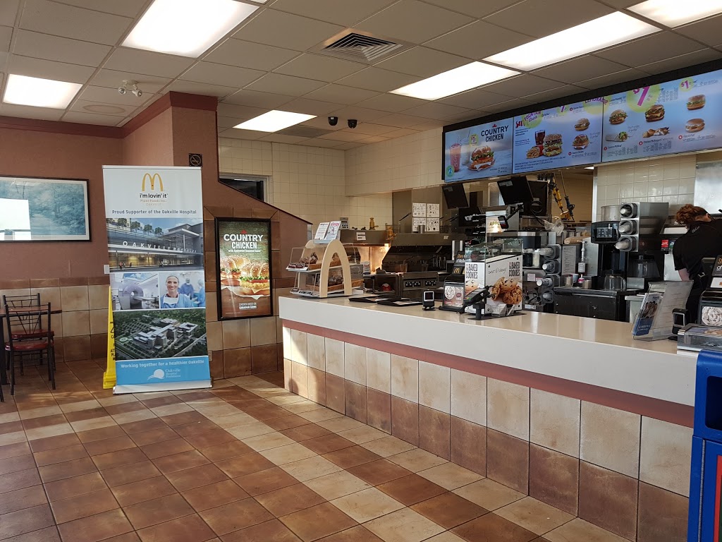 McDonalds | 227 Cross Ave, Oakville, ON L6J 2W9, Canada | Phone: (905) 337-2976