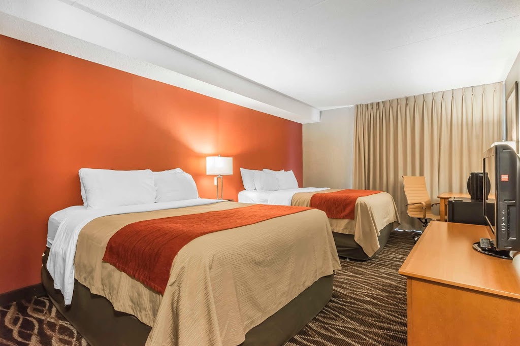 Comfort Inn | 605 Bloor St W, Oshawa, ON L1J 5Y6, Canada | Phone: (905) 434-5000