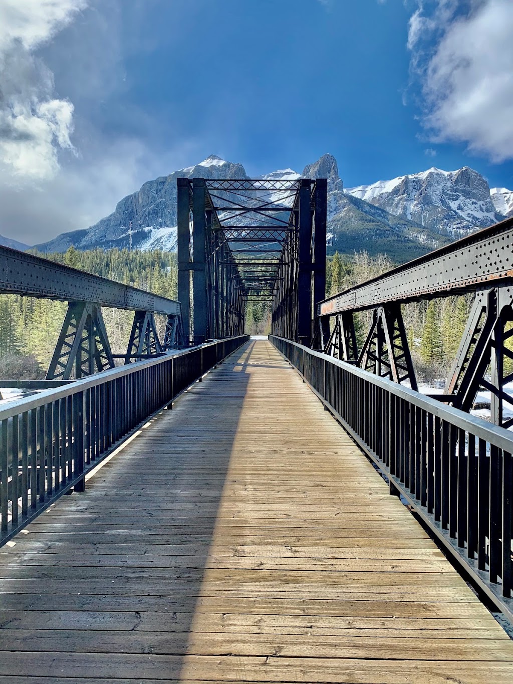 Canmore Trails and Tales | Canmore Recreation Centre Tour Meeting Location, Canmore, AB T1W 1Y2, Canada | Phone: (403) 679-1572