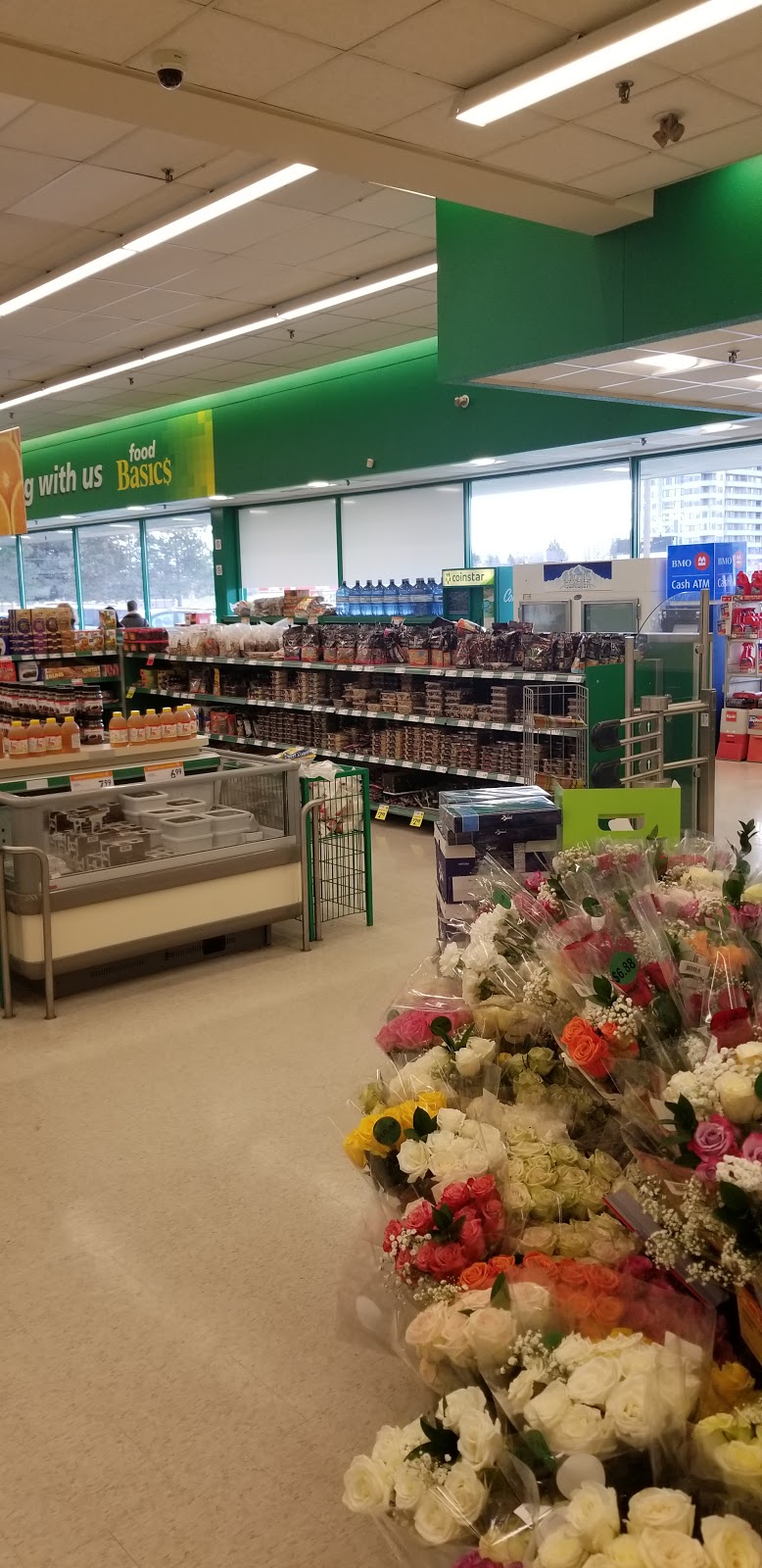 Food Basics | 377 Burnhamthorpe Rd E, Mississauga, ON L5A 3Y1, Canada | Phone: (905) 270-2143