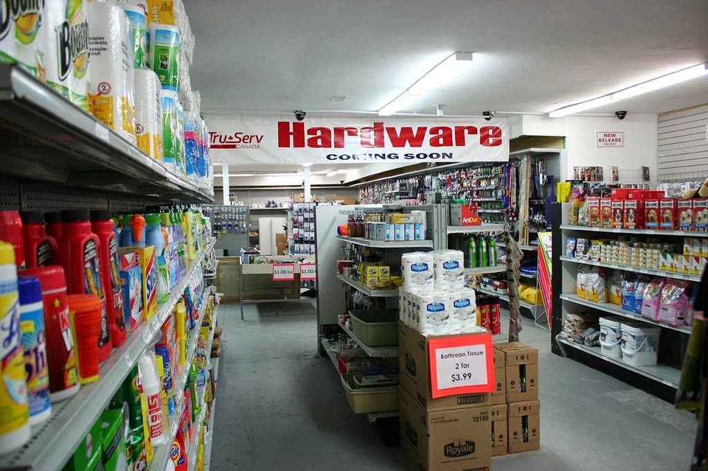 Waubaushene Food mart | 312 Pine St, Waubaushene, ON L0K 2C0, Canada | Phone: (705) 538-2951