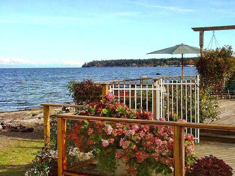 Buena Vista by the Sea | 3285 Island Hwy W, Qualicum Beach, BC V9K 2C6, Canada | Phone: (250) 752-6661