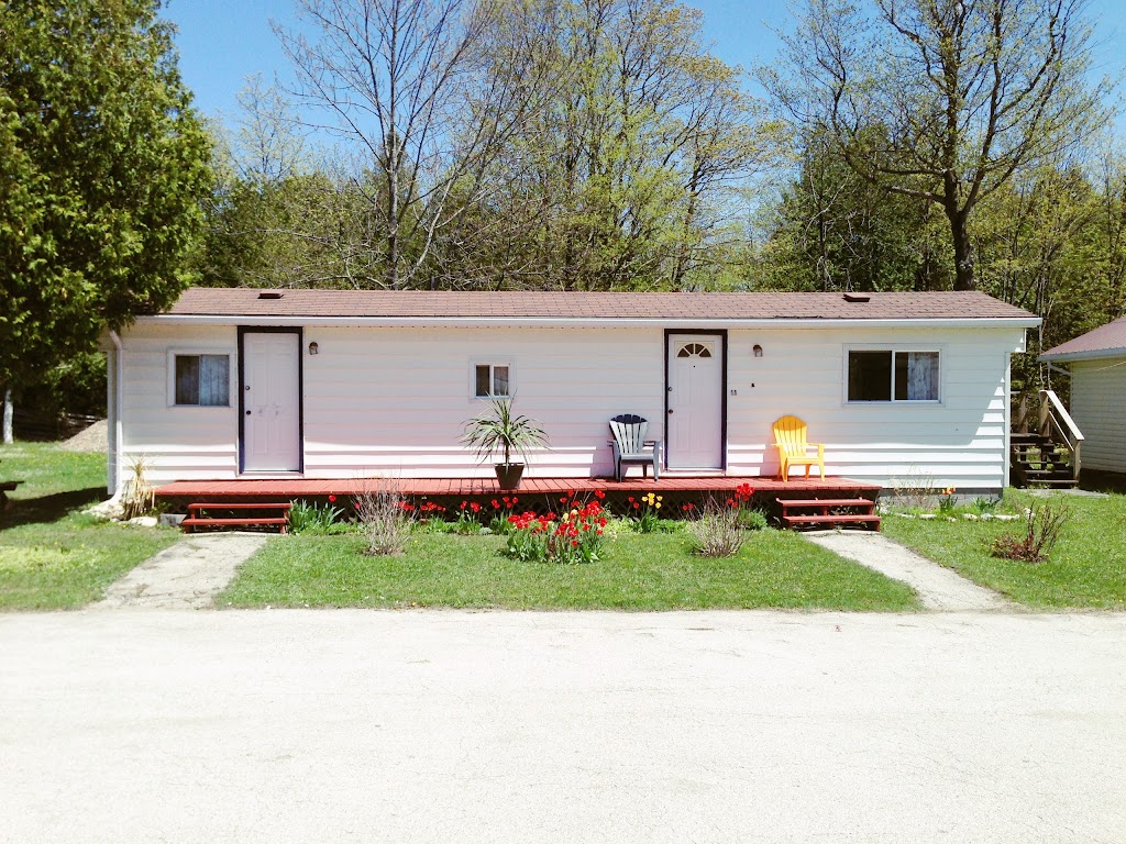 Mindemoya Motel | 6375 ON-542, Mindemoya, ON P0P 1S0, Canada | Phone: (705) 377-4779