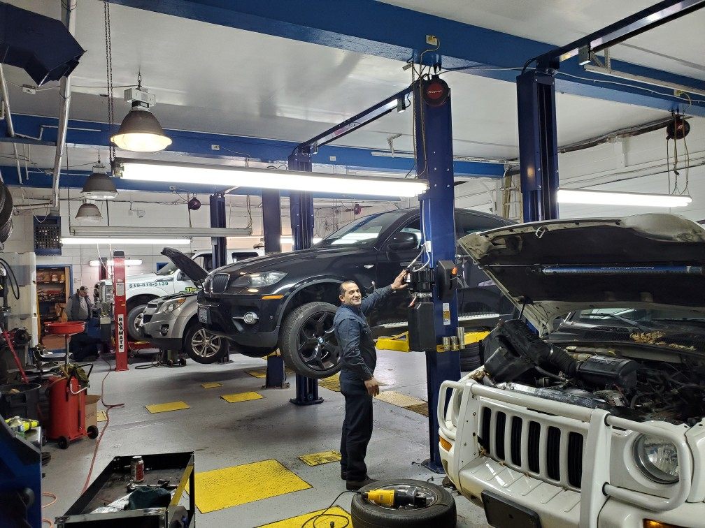 Moe Joes Auto Service Center | 4355 Tecumseh Rd E, Windsor, ON N8W 1K4, Canada | Phone: (226) 674-1199