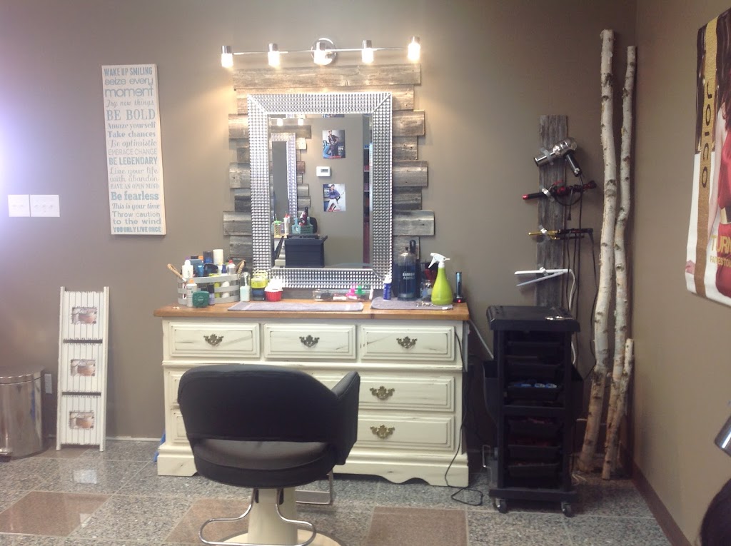 Hair Source lac Du Bonnet | 67 Park Ave, Lac du Bonnet, MB R0E 1A0, Canada | Phone: (204) 345-5644