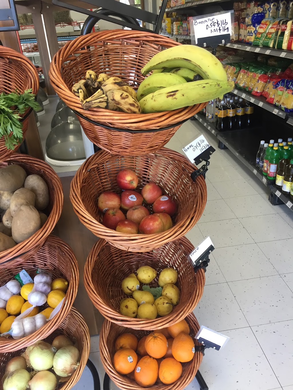 Épicerie Boucherie Mina | 1905 Boul Henri-Bourassa E, Montréal, QC H2B 1R9, Canada | Phone: (514) 923-5255