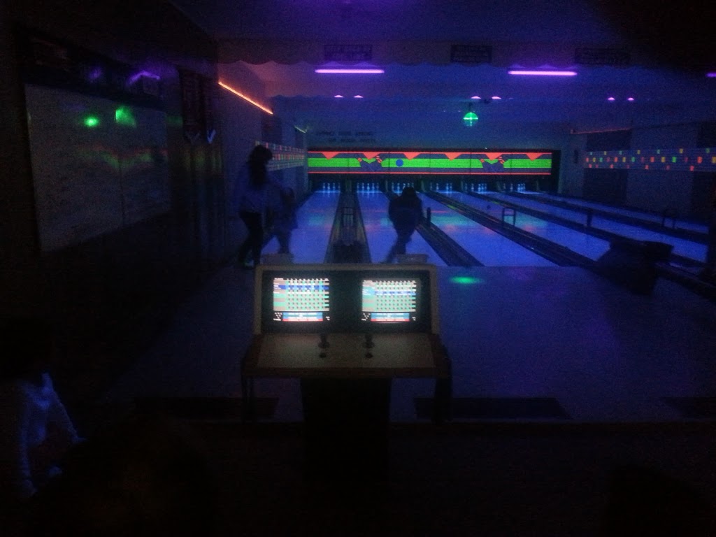 Chesterville Bowling Lanes | 2803 County Rd 7, Chesterville, ON K0C 1H0, Canada | Phone: (613) 448-3535