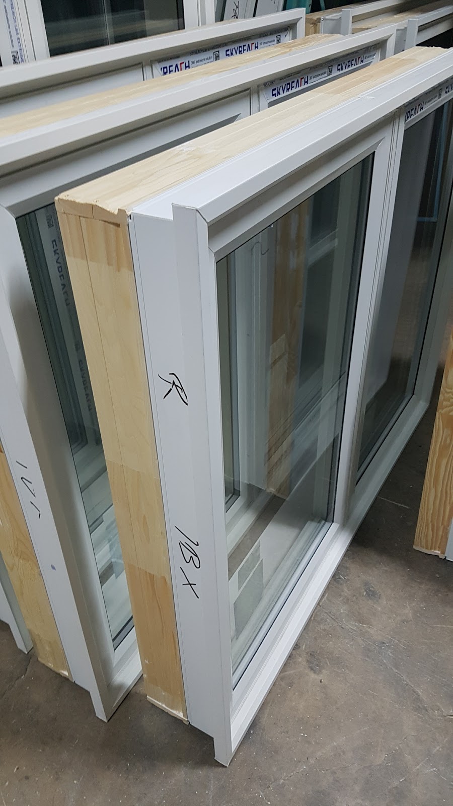 Custom Direct Windows & Doors | 352 Dosco Dr, Stoney Creek, ON L8E 2N5, Canada | Phone: (905) 643-0606