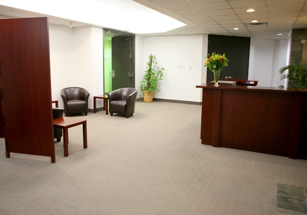 Global Prime Office Toronto Airport | 5925 Airport Rd, Mississauga, ON L4V 1W1, Canada | Phone: (905) 672-1200