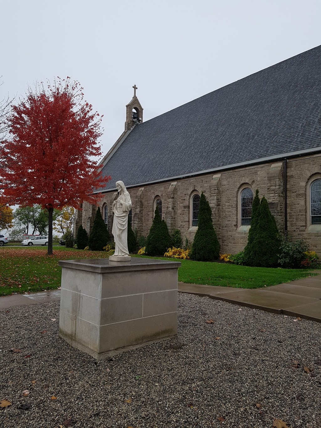 Sacred Heart Church | 19 Viewpoint Ave, Hamilton, ON L8V 2S4, Canada | Phone: (905) 383-3280