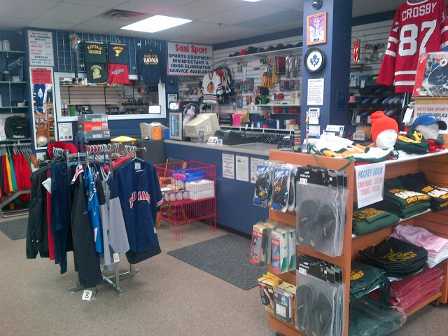 West End Sports | 875 Main St W, Hamilton, ON L8S 4P9, Canada | Phone: (905) 525-7575