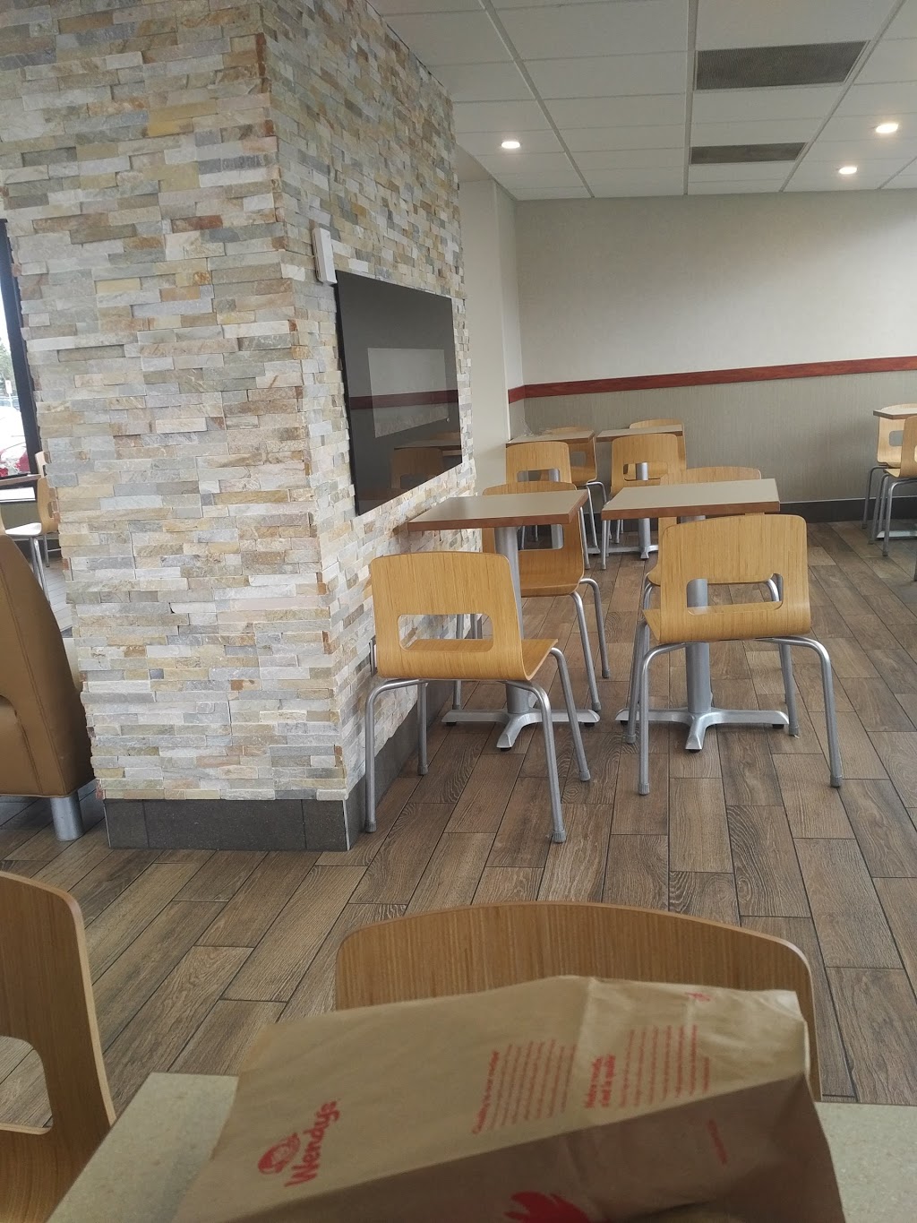 Wendys | 676 Highbury Ave N, London, ON N5W 5R3, Canada | Phone: (519) 452-3080