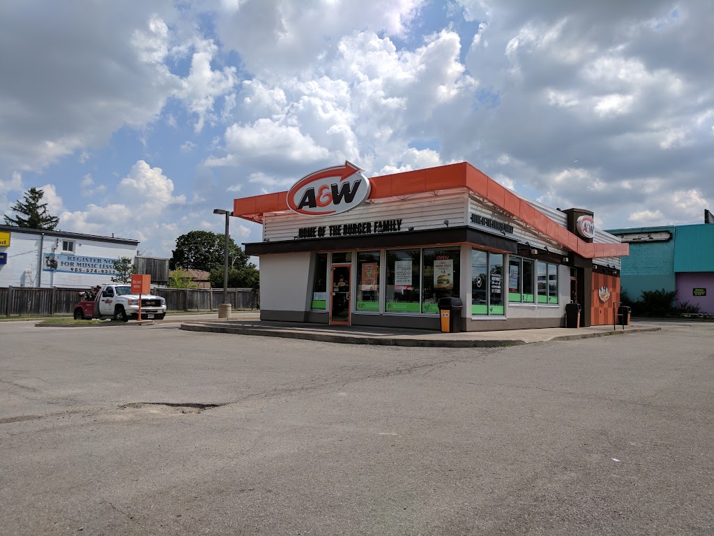 A&W Canada | 931 Upper James St, Hamilton, ON L9C 3A6, Canada | Phone: (289) 426-1980