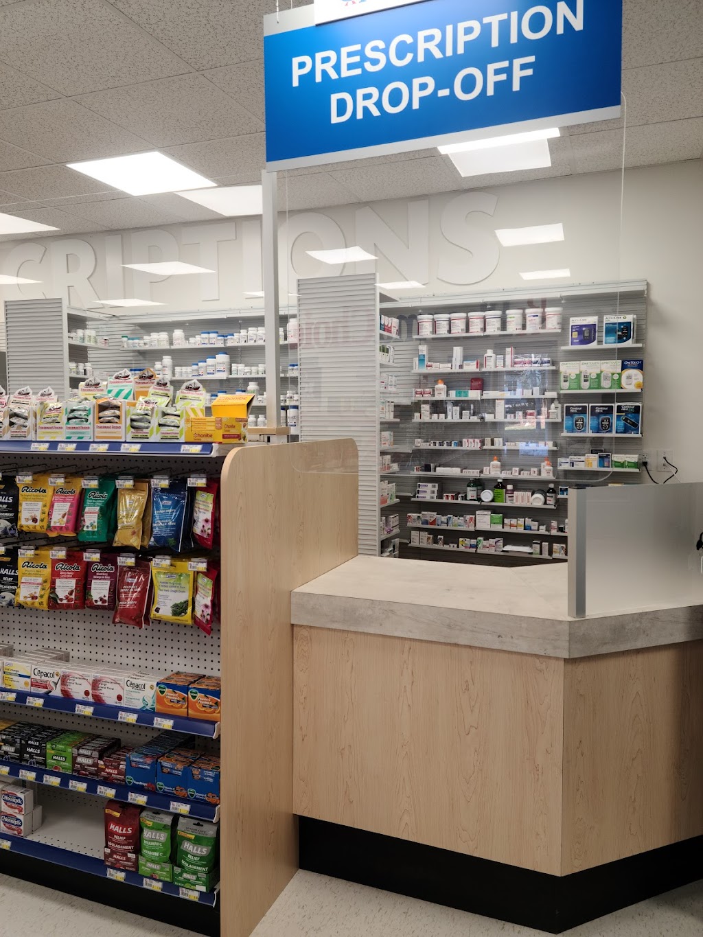 Lawrencetown Pharmachoice | 491 Main St, Lawrencetown, NS B0S 1M0, Canada | Phone: (902) 309-1636