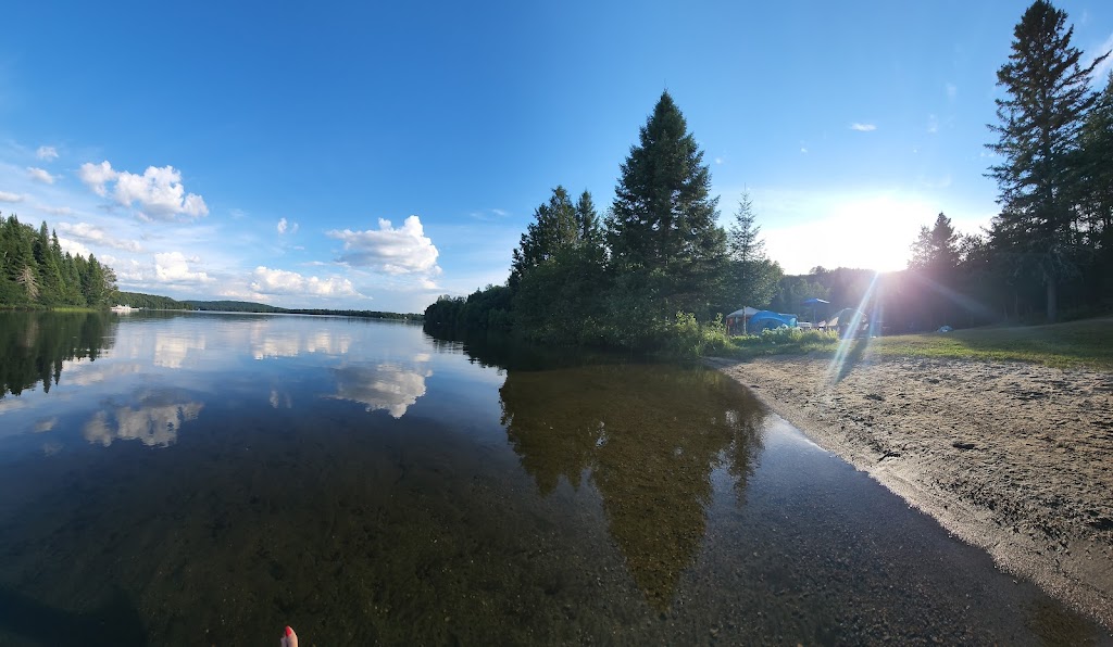 Domaine Lac Gravel Inc | 157 Chem. du Tour du Lac Gravel, Mont-Saint-Michel, QC J0W 1P0, Canada | Phone: (819) 587-3838