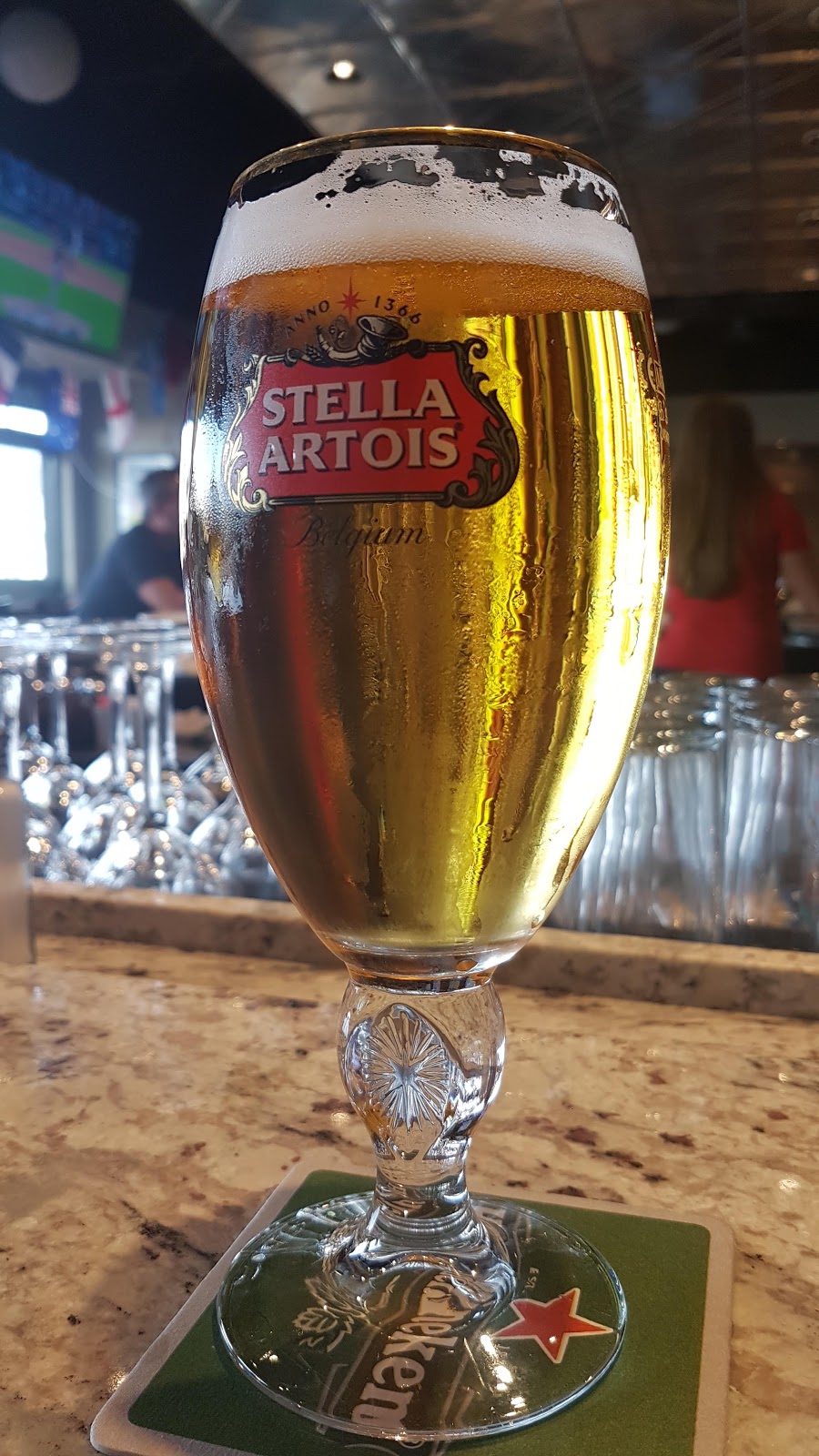 Freds Bar & Grill | 636 Bloor St, Mississauga, ON L5A 1Z8, Canada | Phone: (905) 279-0097