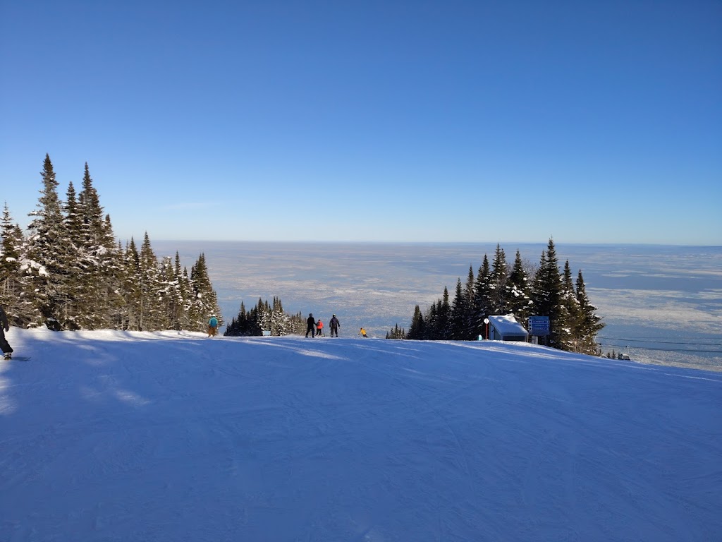 Le Massif de Charlevoix | 185 Chem. du Massif, Petite-Rivière-Saint-François, QC G0A 2L0, Canada | Phone: (877) 536-2774