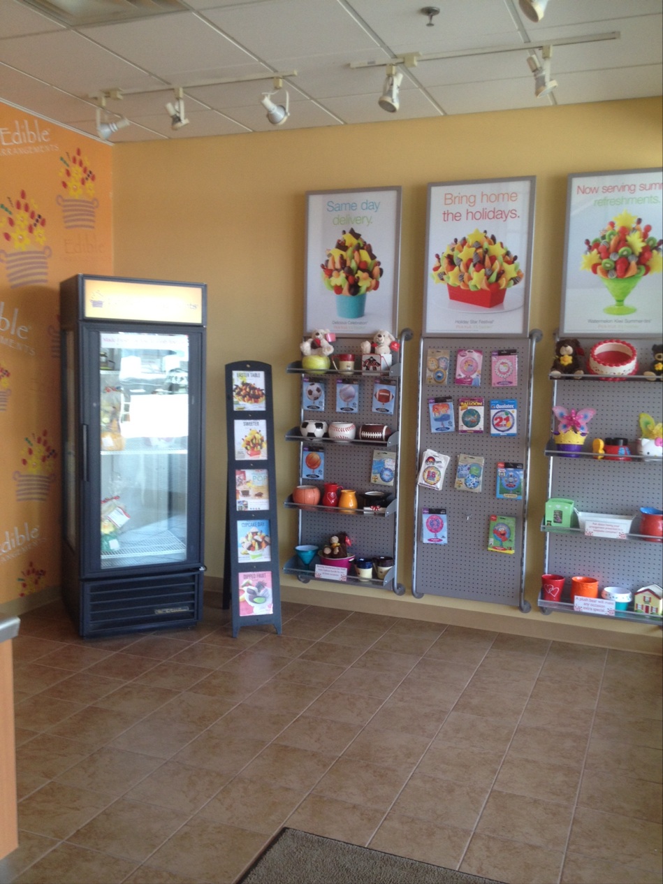 Edible Arrangements | 1500 Upper Middle Rd W Unit 4, Oakville, ON L6M 3G3, Canada | Phone: (905) 847-8533