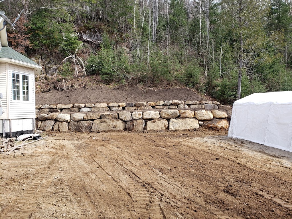 Excavation Deslauriers | 742 Rue de Ronchamp, Sainte-Adèle, QC J8B 1T2, Canada | Phone: (450) 512-4898