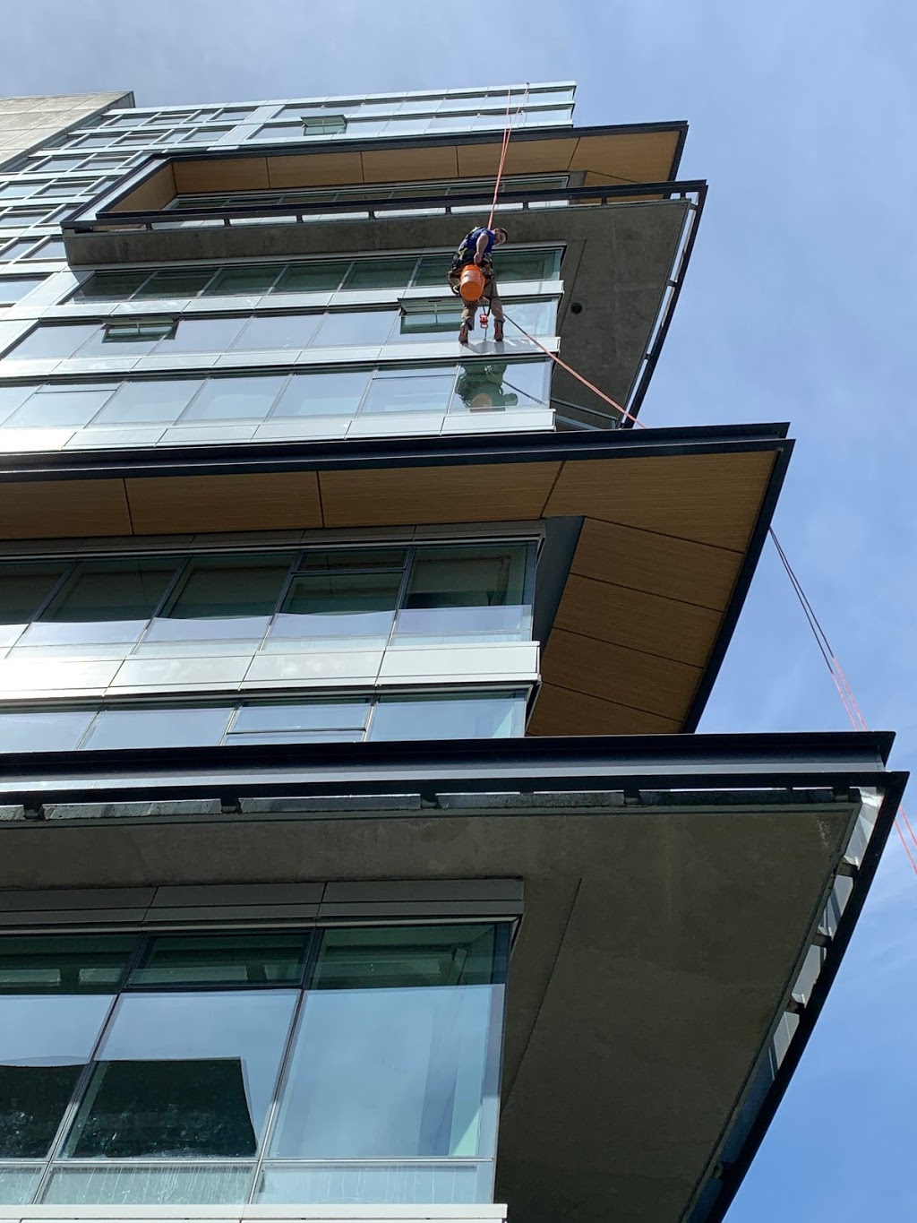 First Class Window Cleaning | 2412 Carmaria Ct, North Vancouver, BC V7J 3M4, Canada | Phone: (778) 866-5445