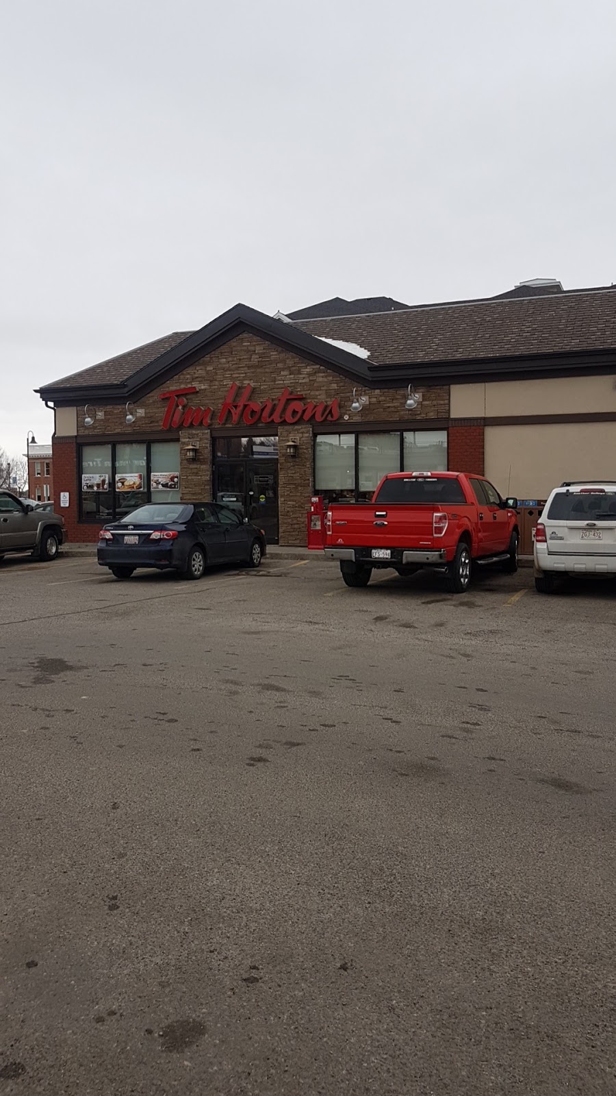 Tim Hortons | 442 Scenic Dr S, Lethbridge, AB T1J 4S3, Canada | Phone: (403) 320-9961