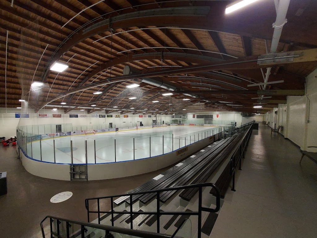 The Fenlands Banff Recreation Centre | 100 Mt Norquay Rd #2F, Banff, AB T1L 1C3, Canada | Phone: (403) 762-1235