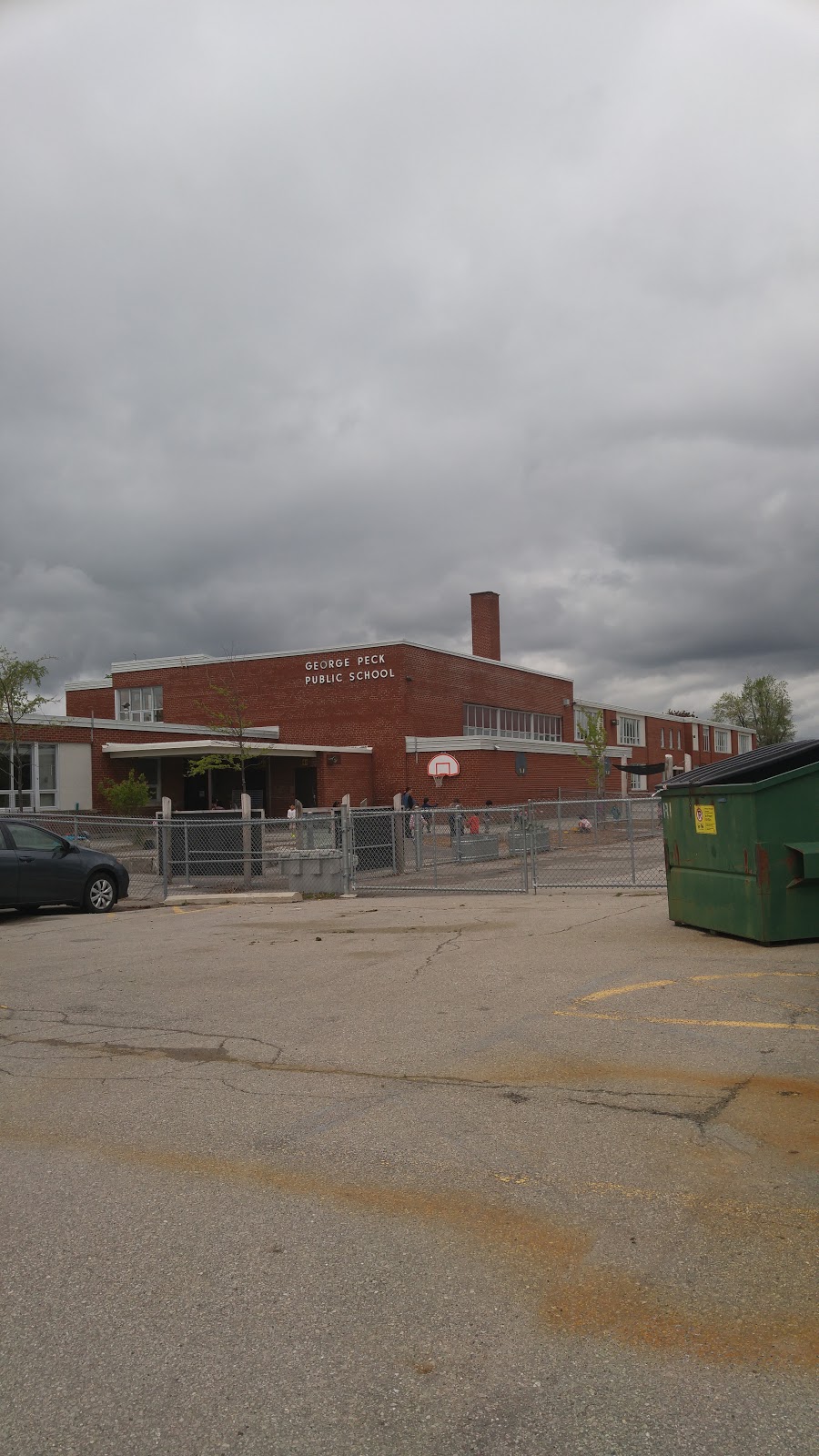 George Peck Public School | 1 Wayne Ave, Scarborough, ON M1R 1Y1, Canada | Phone: (416) 396-6270