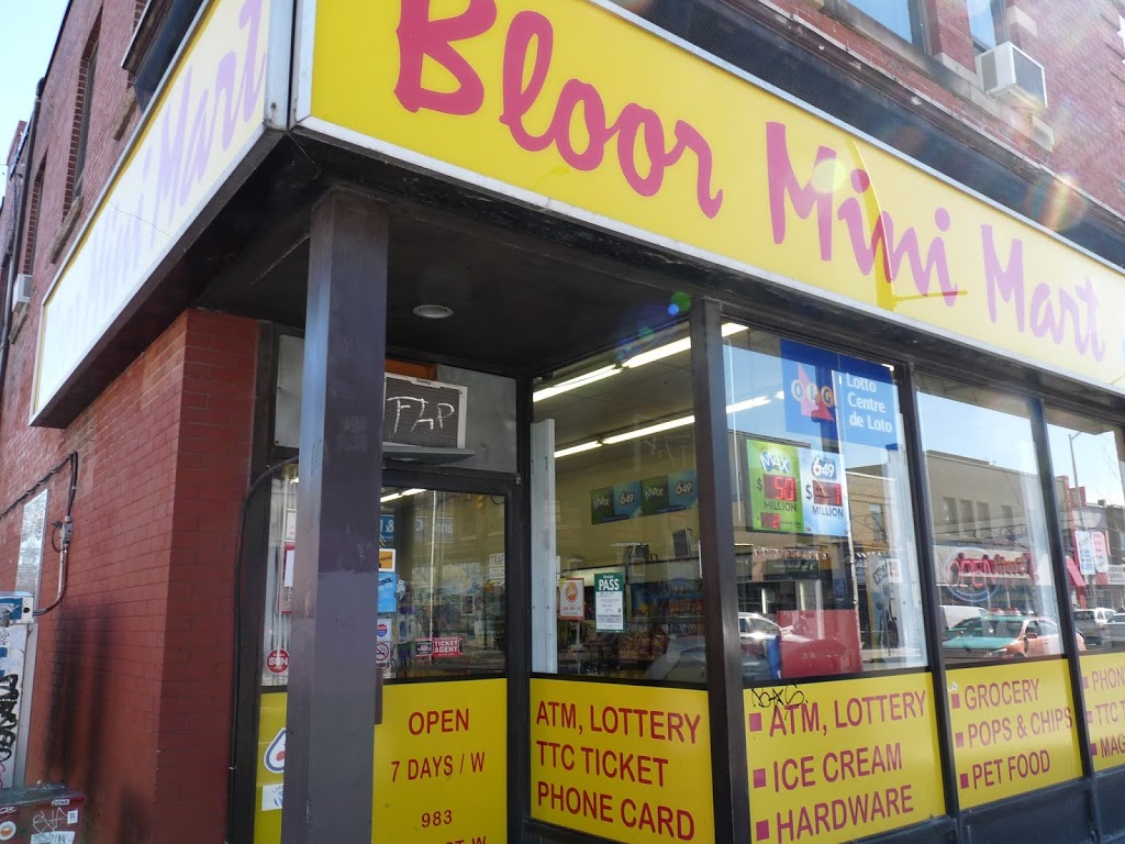 Bloor Mini Mart | 746 Dovercourt Rd, Toronto, ON M6H 2W8, Canada | Phone: (416) 532-1614