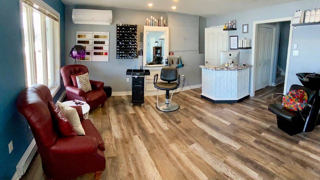 Lake Savage Hair Salon | 557 E Uniacke Rd, Mount Uniacke, NS B0N 1Z0, Canada | Phone: (902) 817-3472