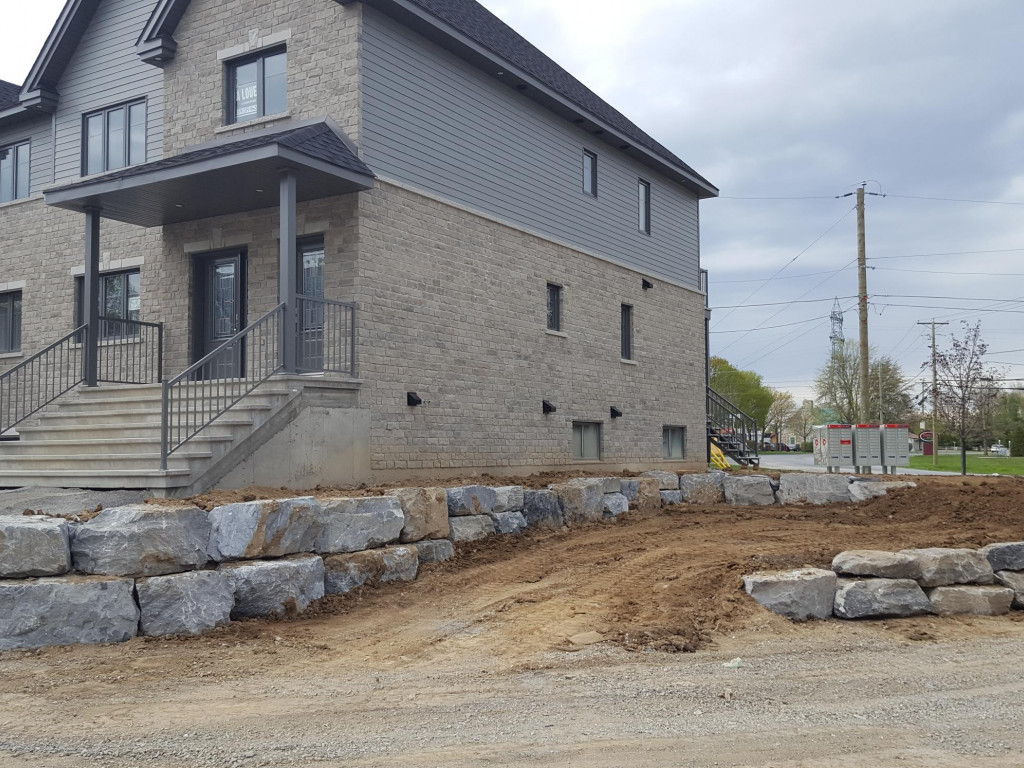 excavationvcl.com | 492 Pl. de la Mitrelle, Sainte-Julie, QC J3E 3P1, Canada | Phone: (514) 519-4633