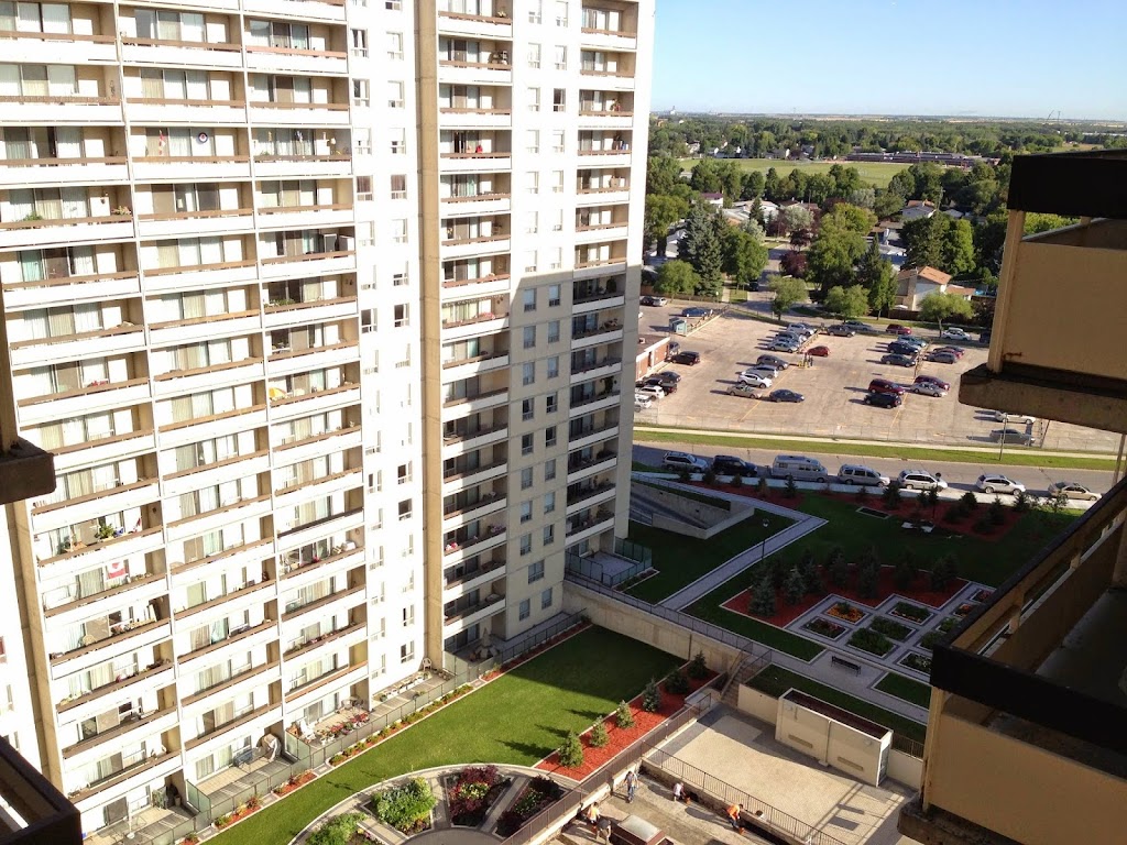 Courts of St James Apartments | 2727 Portage Ave, Winnipeg, MB R3J 0R2, Canada | Phone: (204) 888-3747