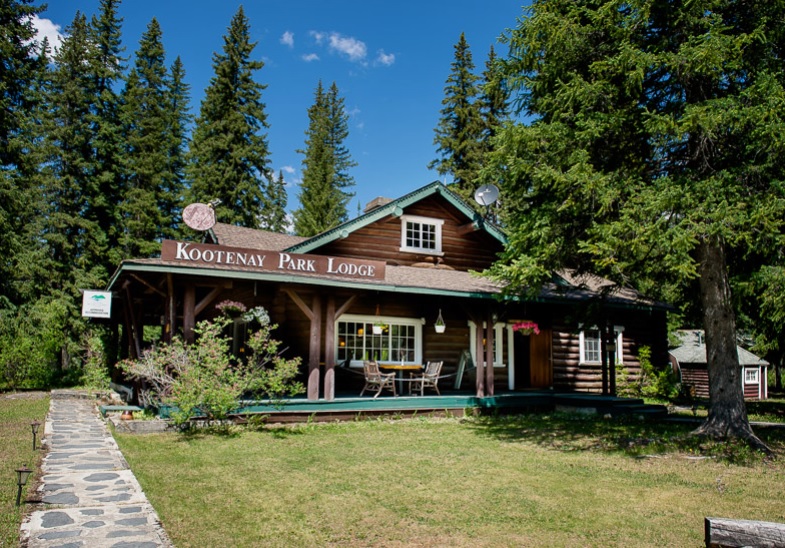 Kootenay Park Lodge | 9500 BC-93, Vermilion Crossing, BC V0A 1E0, Canada | Phone: (778) 357-9959